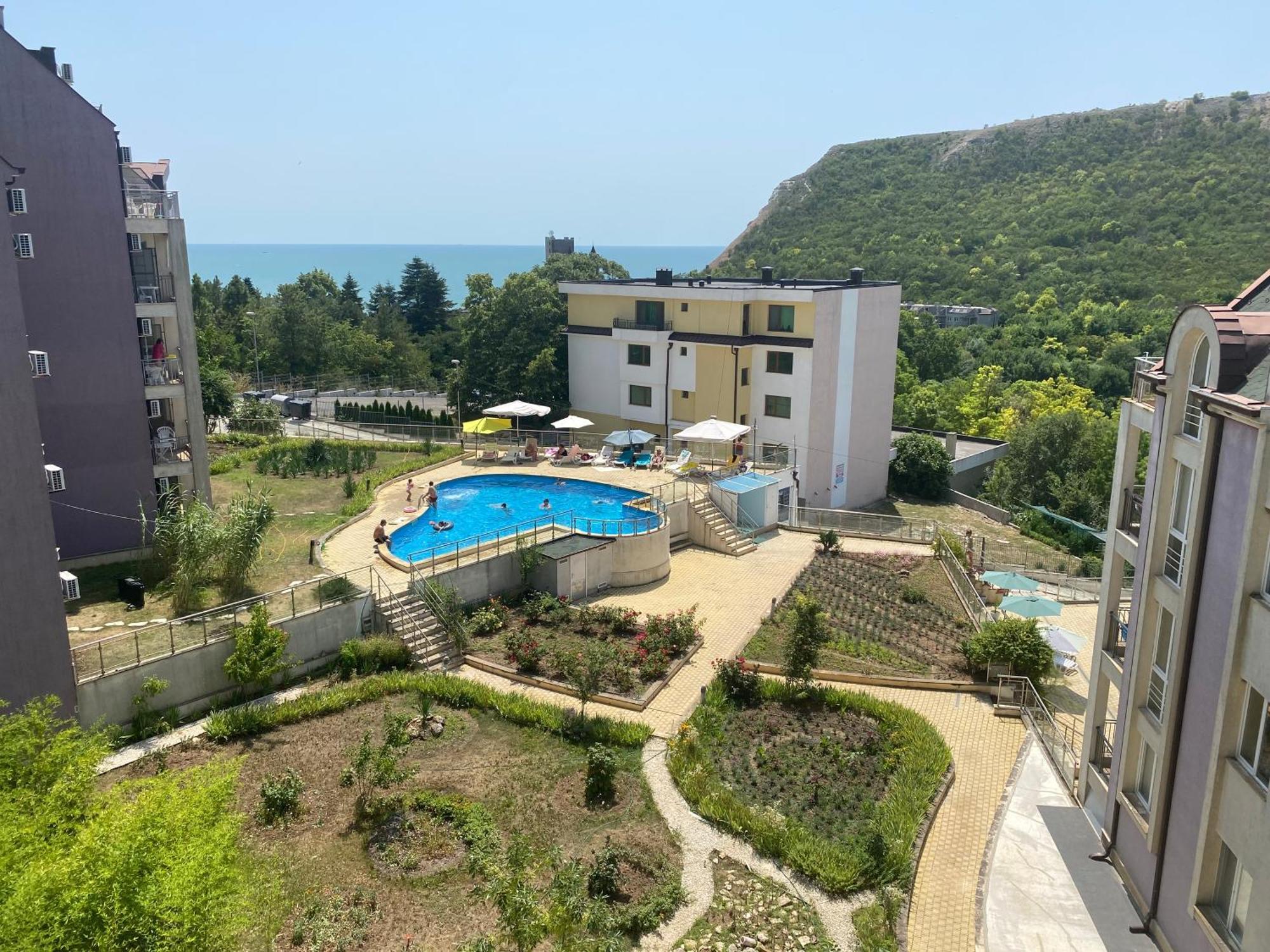 Kavarna Hills Kültér fotó