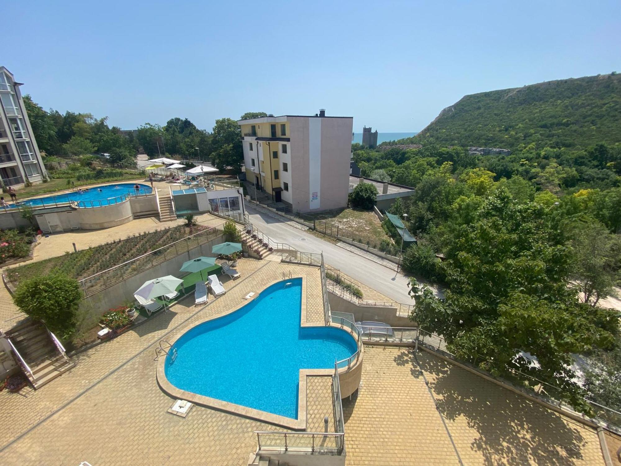 Kavarna Hills Kültér fotó