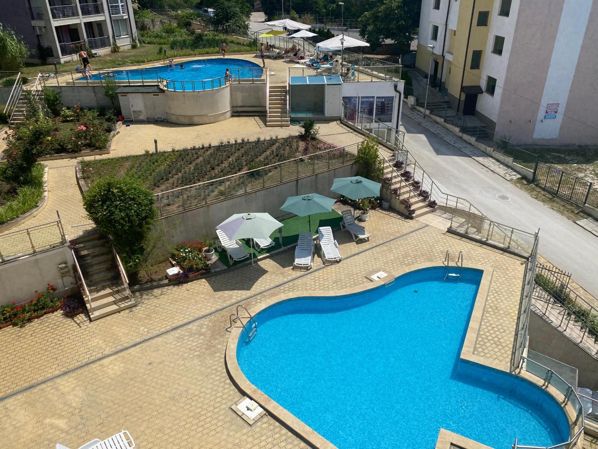 Kavarna Hills Kültér fotó